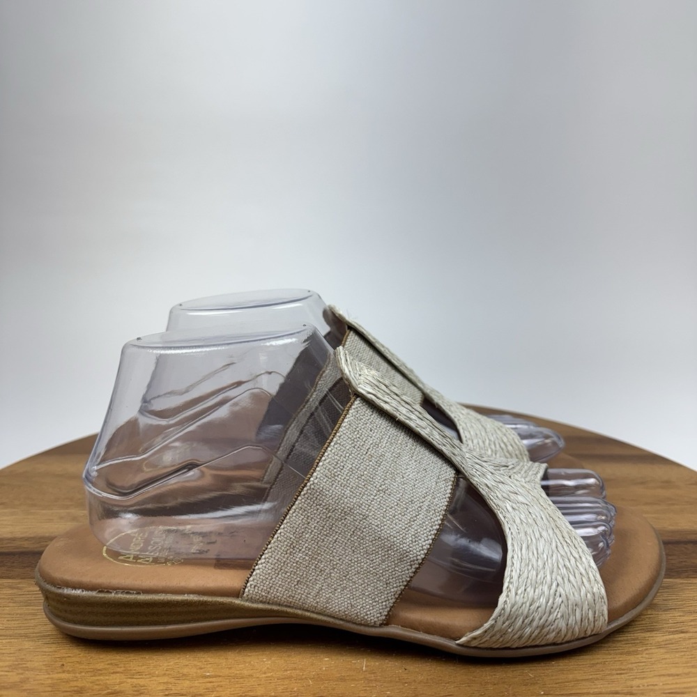 Womens Andre Assous Noor Featherweight Raffia Slip On Sandals Slides Size 8 EUC
